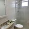 Apartamento Alto Padrão / prédio com piscina e quadra. - Guarujá