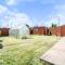 Beautiful 3 bedroom home, 10 minutes walk to Beach.
