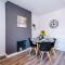 Pristine 3-bed home in Crewe by 53 Degrees Property, ideal for Business & Contractors, Great Parking - Sleeps 5 - Church Coppenhall