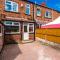 Pristine 3-bed home in Crewe by 53 Degrees Property, ideal for Business & Contractors, Great Parking - Sleeps 5 - Church Coppenhall