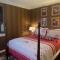 Wayside Inn Bed and Breakfast