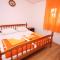 Apartments with a parking space Gradac, Makarska - 6820 - Gradac