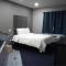 Americas Best Value Inn and Suites Bush International Airport - همبل