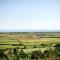 Brofallen- Spacious pet friendly bungalow with amazing coastal views