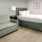 WoodSpring Suites Broken Arrow - تولسا