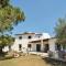Amazing Home In Nîmes - 尼姆