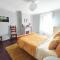 Number 22 - Le Dorat - Apartment 4 with garden & free parking
