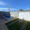 Casa com piscina e 2 quartos Itanhaém