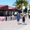 Hollywood Broadwalk Oceanside Hotel