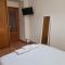 Habitación con baño privado- En casa familiar Beatriz