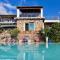 Villa Emmeline fronte mare 5 camere 6 bagni infinity pool WiFi per 12 persone