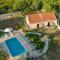 Amazing Home In Vinovo Donje With 3 Bedrooms, Wifi And Outdoor Swimming Pool - Donje Vinovo