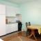 Apartments by the sea Bilo, Primosten - 4806