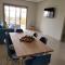 Appartement avec piscine à saidia Climatisation et Wifi