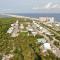 Luxury Vacation Home near Johnson Beach
