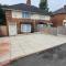 Spacious 3-bedroom home in Birmingham with driveway parking