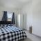 4 bedroom house with Garden, Parking & 3 mins Walking Distance from Train Station