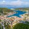 Apartments by the sea Pucisca, Brac - 2927