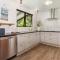 Splendour on Spencer - Lake Tarawera Holiday Home