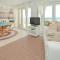 5 Bedroom Stunning Home In Valras-Plage