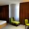 King Plaza Hotel