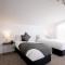 Chic Harbourside Group Haven in Heart of Hobart