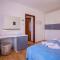 Rooms with a parking space Cres - 2512