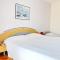 Apartment Pirovac 6447a