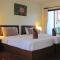 Riverside House Hotel