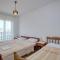 Twin Room Tisno 5128a