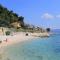 Apartments by the sea Mali Rat (Omis) - 2811