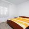 Apartments by the sea Kampor, Rab - 4986 - Rab
