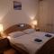 Apartments with a parking space Kampor, Rab - 5032 - Rab