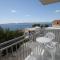 Apartments and rooms with parking space Brela, Makarska - 6895 - Brela
