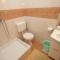 Apartments and rooms with parking space Brela, Makarska - 6895 - Brela