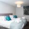 4br-8guests-balcony-beachview-pool-pets