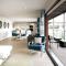 4br-8guests-balcony-beachview-pool-pets