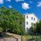Beautiful Apartment In Pinezici