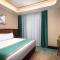 Blossom Hotel Houston, Curio Collection by Hilton