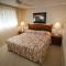 Nāpili Surf Beach Resort by Castle