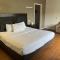 Posh Inn & Suites