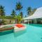 Villa Merano - Huge pool - Meno