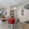 2 Bedroom Nice Apartment In Pinezici
