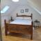 Fisherman Cottage - ideal for Trades and couples part of Langley Serviced Apartments Has outside steps