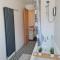 Fisherman Cottage - ideal for Trades and couples part of Langley Serviced Apartments Has outside steps