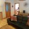 Fisherman Cottage - ideal for Trades and couples part of Langley Serviced Apartments Has outside steps