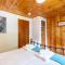 Bracken Lodge 7 with Hot Tub