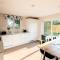 Pass the Keys Stunning 3 Bedroom Home with Free Parking