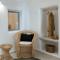 U & ME SUITES