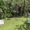 villa con immenso giardino